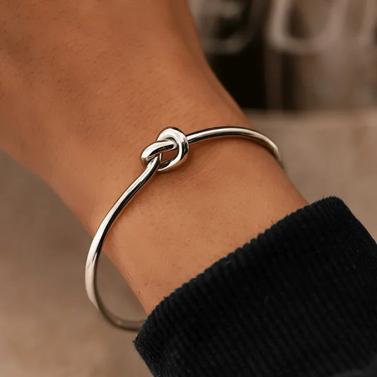 Elin – Bracciale con Nodo Firmato