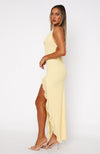 ABITO HALTER MIDI CON VOLANT