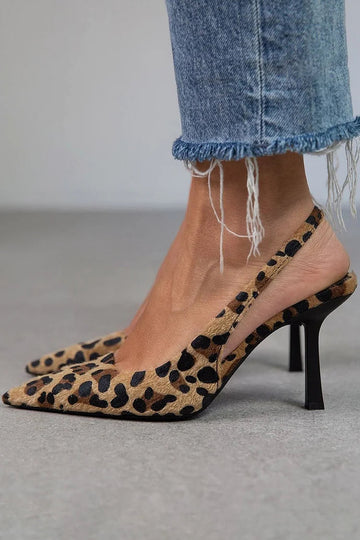 2 Ambra™ | Tacchi in vernice con stampa leopardata e cinturino posteriore