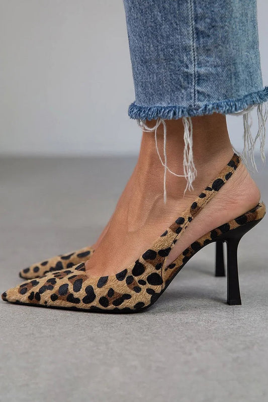 2 Ambra™ | Tacchi in vernice con stampa leopardata e cinturino posteriore