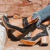 22 Ginevra™ | Scarpe con tacco a più fasce e tacco spesso