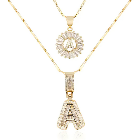 Melina - Set di collana con Moissanite e Iniziale in Oro 18k