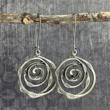 Orecchini in argento vintage a forma di labirinto