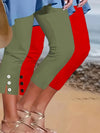 Pantaloni Capri Slim con Bottoni a Contrasto