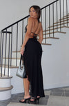 ABITO HALTER MIDI CON VOLANT