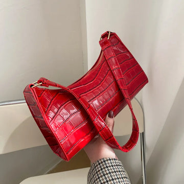 Tilly™ | Borsa a spalla lucida con motivo alligatore