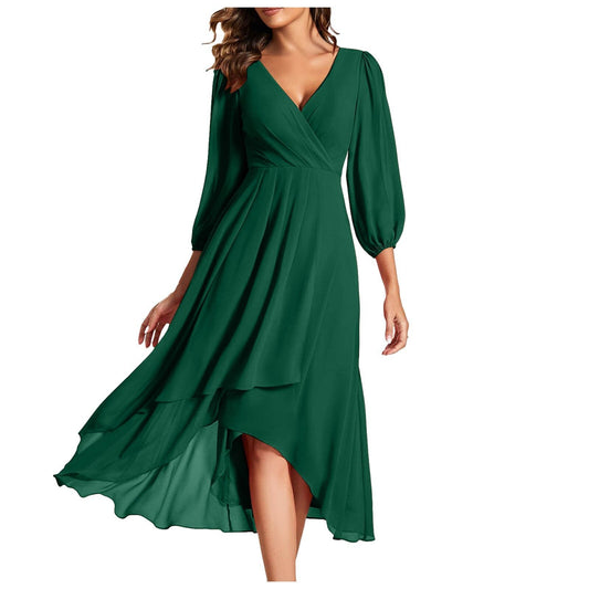 Mia – Vestito con scollo a V e orlo asimmetrico