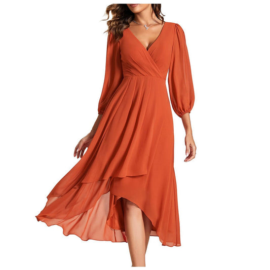 Mia – Vestito con scollo a V e orlo asimmetrico