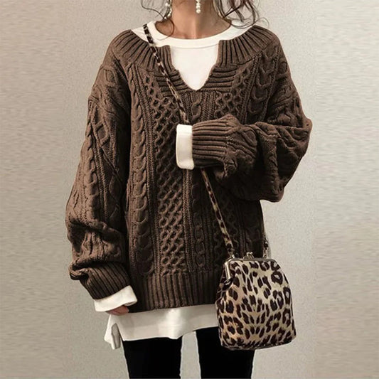 MAGLIONE OVERSIZE IN MAGLIA CON MOTIVO A TRECCE