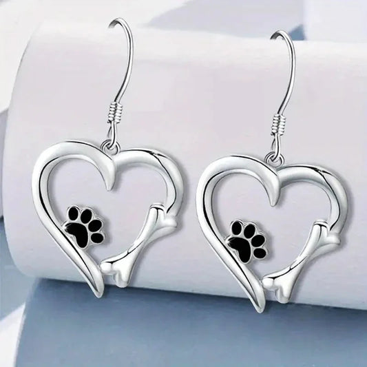 Orecchini pendenti in argento con cuore e zampa