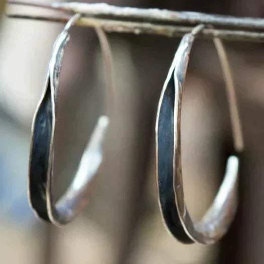Orecchini a cerchio con pallini