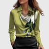 Sylvie | Blusa con lucentezza lussuosa e scollatura plissettata
