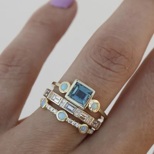 Anelli vintage in cristallo blu
