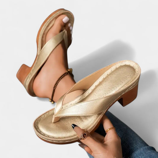 11 AURELIA™ – Sandalia ortopédica con tacón y estilo atemporal